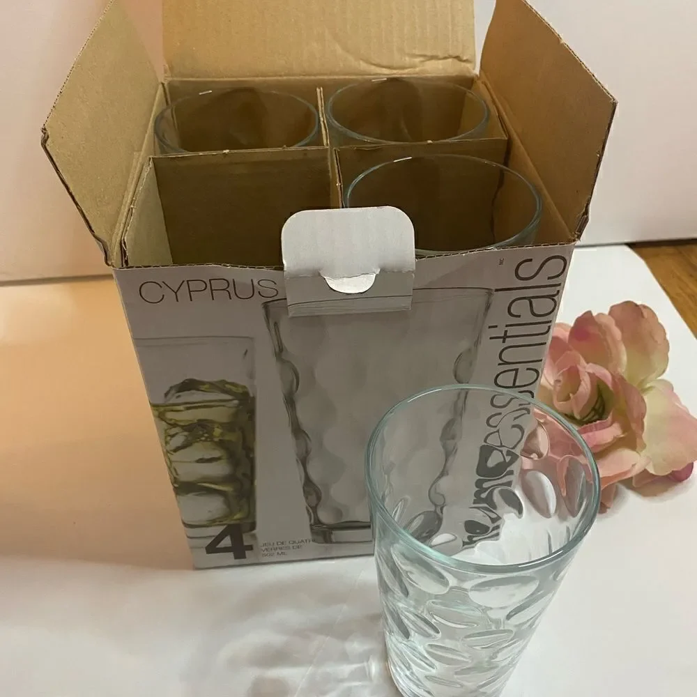 🌸Home Essentials Set of four  17oz cooler glasses